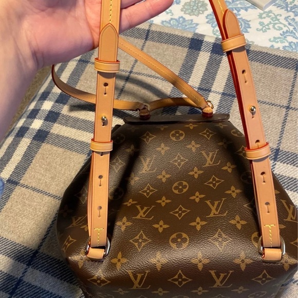 LOUIS VUITTON MONTSOURIS BB BACKPACK - Picture 8 of 13
